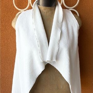 ARCTIC WHITE TAKARA VEST